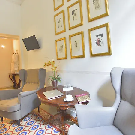 Mihlton Boutique (adults Only) 4*